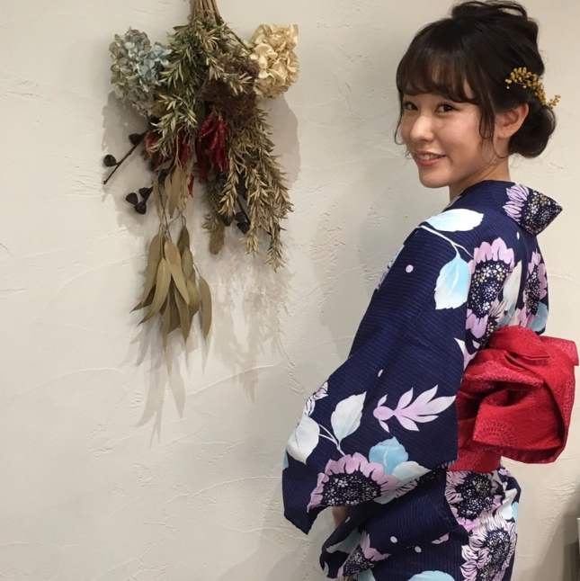 千代きもの学院山梨校　浴衣の着付け